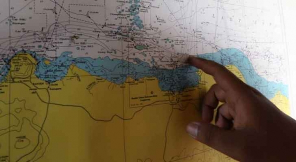 إندونيسيا تعثر على حطام الطائرة المنكوبة بعد يومين من البحث