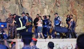 مفاجأة من العيار الثقيل:(35) طالبة في رحلة اليرموك نجون من سيول الموت في البحر الميت