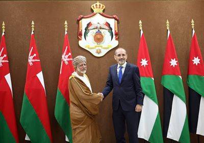 الصفدي يلتقي وزير الخارجية العماني بعد زيارته لـرام الله 
