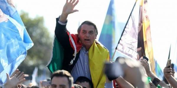 ترامب البرازيل يسعى لنقل سفارة بلده إلى القدس