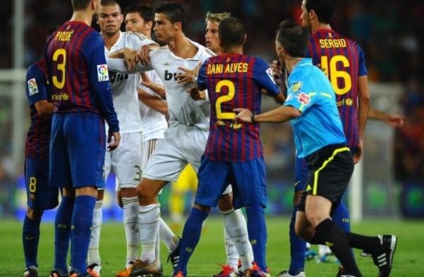 شاهد أشهر مشجارات نجوم كرة القدم