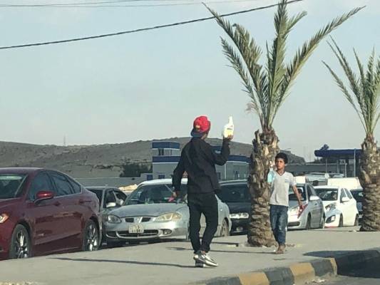 متسولون في كل مكان وتنمية الزرقاء تعاني النوم الطويل .. فهل يتدخل المحافظ السميران ..؟؟