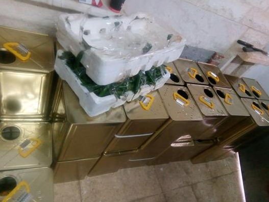 الأمن الوقائي يقبض على 5 متورطين في غش زيت الزيتون (صور)