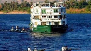 اصطدام باخرتين في نهر النيل