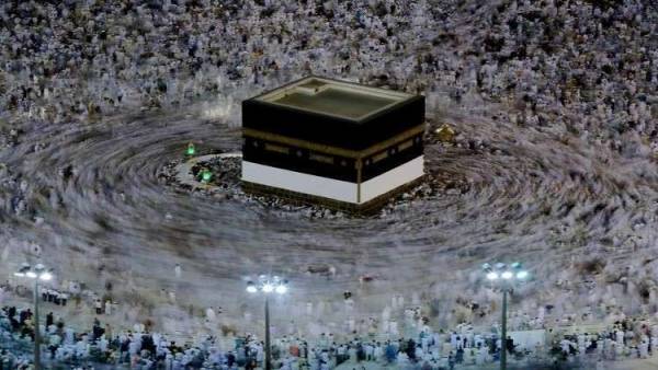 إحباط تهريب كسوة الكعبة من مصر (صور)