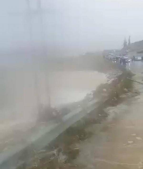 وفاة طفلة وإصابة أخرى والبحث عن مفقودين في منطقة مليح بمادبا