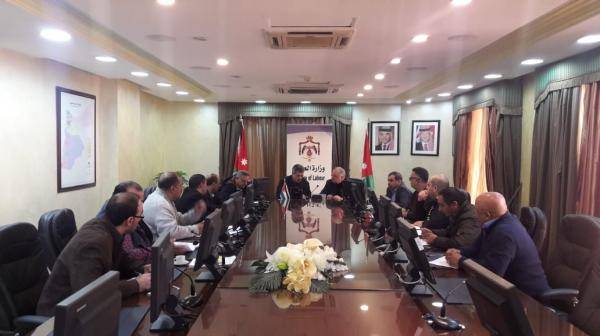 العمل تتفقد اماكن عمل العمال الوافدين وسكناتهم