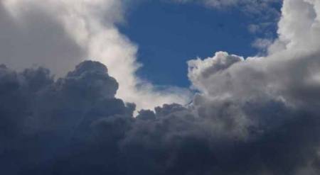 طقس العرب: تجدد تشكل سحب رعدية خلال الساعات القادمة.. وتحذير من السيول