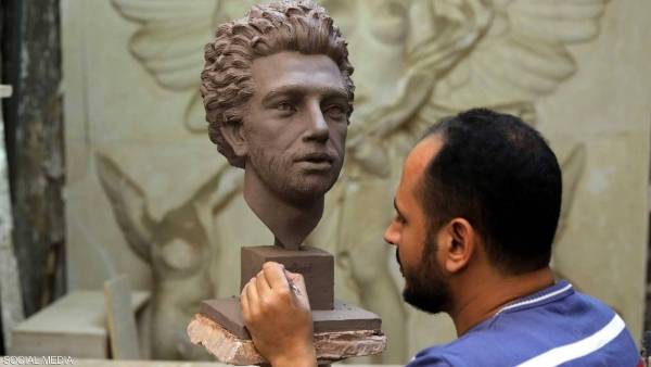 حرب تماثيل صلاح تشتعل