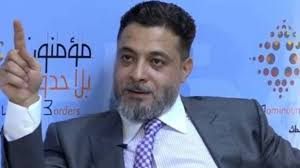 ‘‘مؤمنون بلا حدود‘‘ تجمد عضوية يونس قنديل