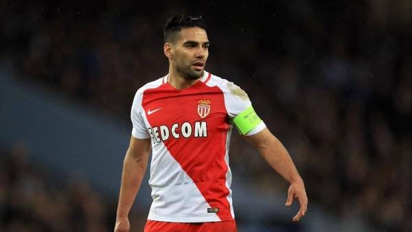 ريال مدريد ينهي حلم فالكاو في قميص الملكي لهذه الأسباب!