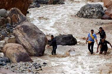 تفاصيل شهادة أول طفل من الناجين في فاجعة البحر الميت