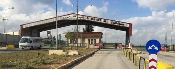 عودة 709 لاجئين سوريين من الأردن عبر معبر جابر الحدودي