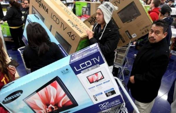 الجمعة السوداء موسم احتيال.. وخبراء يحذرون من ابتلاع الطعم