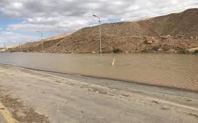 إعادة فتح طريق البحر الميت العقبة