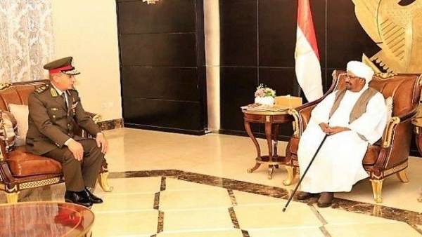 السودان ومصر يتفقان على تسيير دوريات عند حدودهما