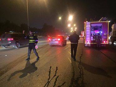 بالفيديو والصور... حريق شاحنة بالقرب من الدوار السابع