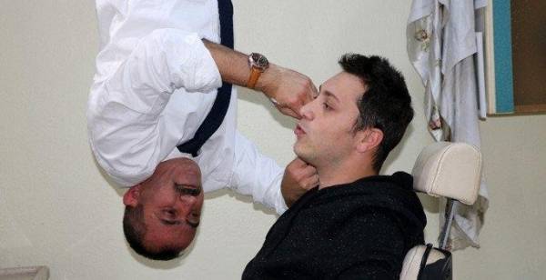 الحلاق الوطواط في تركيا يثير دهشة الكثيرين