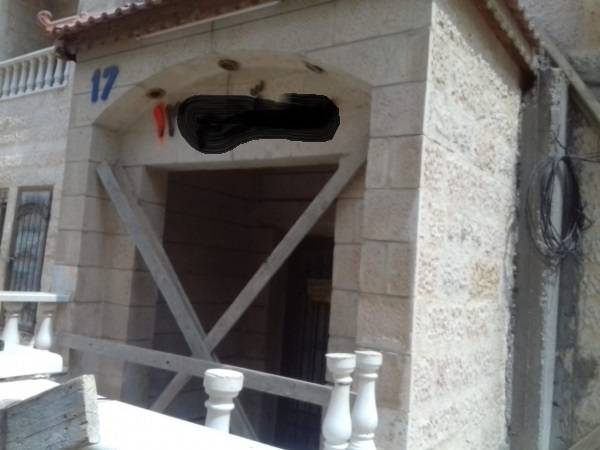 بالوثائق ..اجبار مواطنين بالعودة الى اسكان في طبربور بالرغم عدم جاهزيته