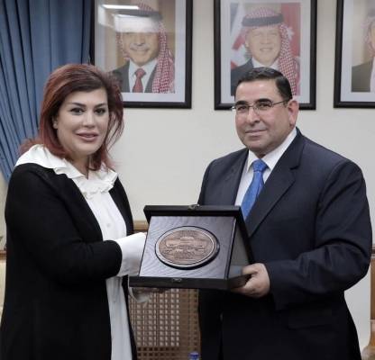 الطعاني يلتقي السفيرة السهيل ويؤكد اهمية تكثيف وتوحيد الجهود من اجل مواجهة التحديات