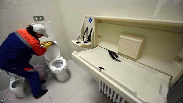 دراسة: هاتفك أقذر بـ7 أضعاف من مقعد المرحاض