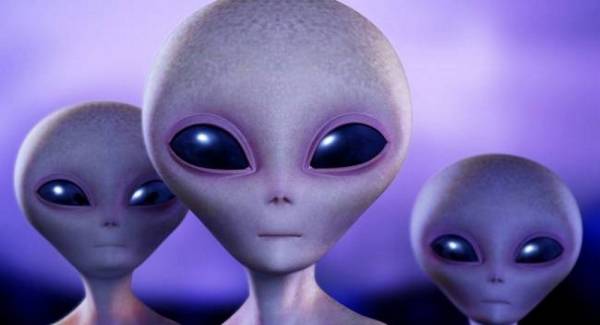 عالم في ناسا يكشف: مخلوقات فضائية ذكية زارت الأرض