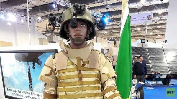 مصر تعرض منظومة الجندي المقاتل للقرن 21 محلية الصنع (صور)