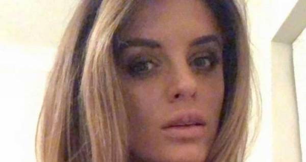 بالصور.. البوتوكس الخاطئ يحول سيدة بريطانية إلى مسخ