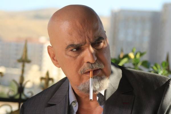 نجم باب الحارة أبو عصام يعتذر عن موقفه تجاه صلاح الدين الأيوبي