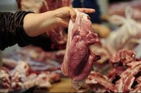 ضبط طنين وربع الطن من اللحوم والمواد الغذائية المنتهية الصلاحية