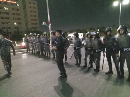 الأمن يطالب المعتصمين في جبل عمان والشميساني بالمغادرة