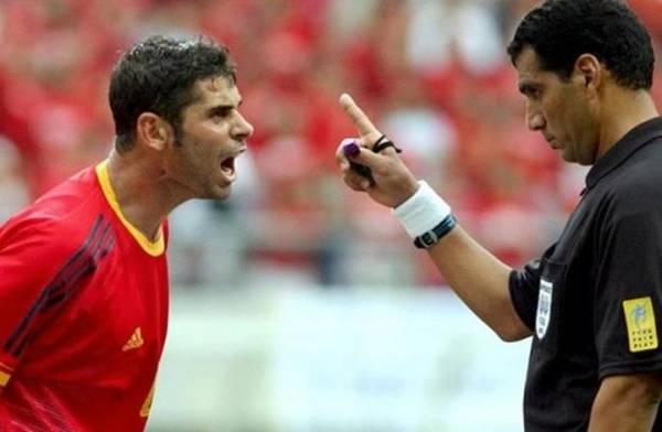 شاهد أكثر الأخطاء التحكيمية كارثية في عالم كرة القدم