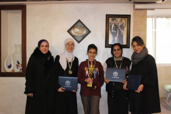 المركز الثالث لطالبات مدارس النظم الحديثة في مسابقة Young Translator