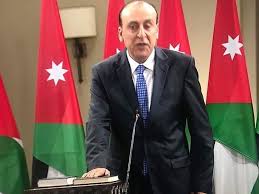 الحكومة تتعهد بنشر كافة الأسماء المتورطة في قضية التبغ