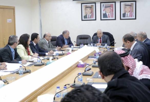 اقرأ الارقام .. مدراء وسائل الاعلام الرسمية يشكون ضعف موازناتهم !!