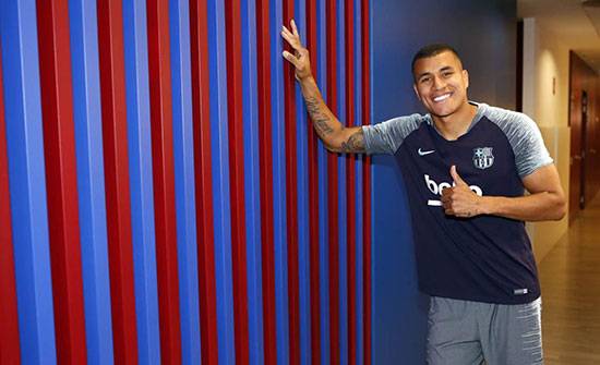 رسميًا.. برشلونة يعلن التعاقد مع موريلو