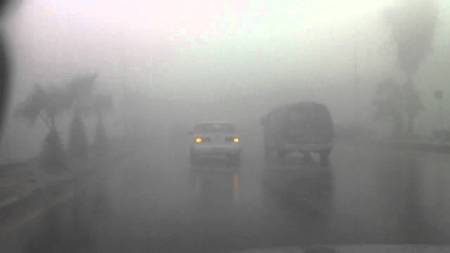 السير توجه عدد من النصائح للسائقين عند حدوث الضباب