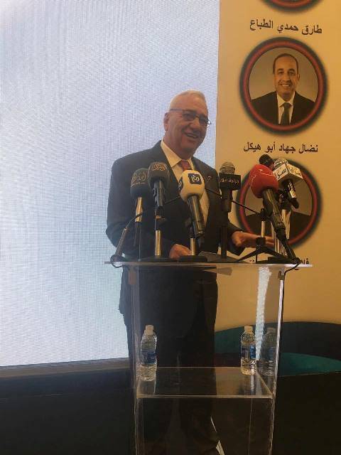 ناصرالدين : حل الأزمة الاقتصادية الراهنة يتطلب مراجعة حاسمة للإدارات السائدة