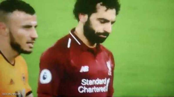 قميص صلاح .. غضب ولعنات جماهيرية بعد واقعة بلا سوابق