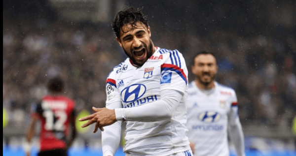 عرض ملكي لضم نبيل فقير