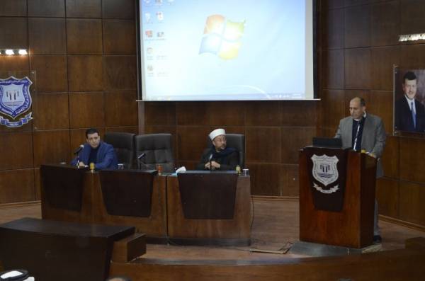 ندوة حوارية عن مبادرة فتبينوا في جامعة عمان الأهلية