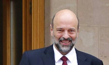 رئيس الوزراء يهنئ بعيد الميلاد المجيد