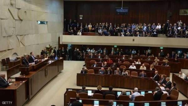 الكنيست يصادق على حل نفسه تمهيدا لإجراء انتخابات مبكرة