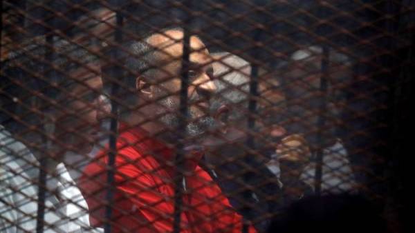 (4) أسئلة من البلتاجي لمبارك تجاوزت الحد