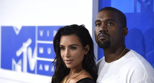 كاني ويست يفاجئ كيم كاردشيان بهدية الـ 14 مليون دولار