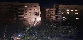 (فيديو+صور) قتلى وجرحى بانهيار مبنى سكني إثر انفجار للغاز جنوبي روسيا