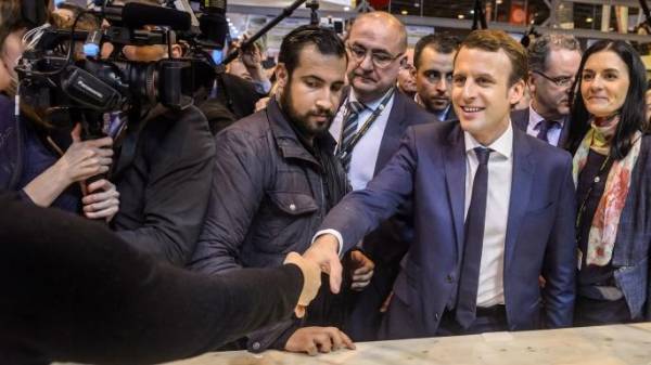 فضيحة ثانية لماكرون في الوقت الخطأ