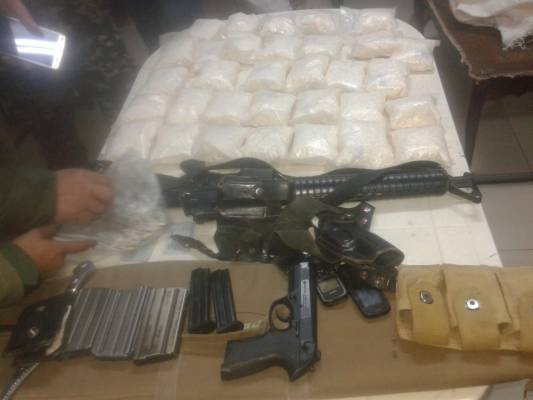 الجمارك تحبط تهريب 64 ألف حبة مخدرة