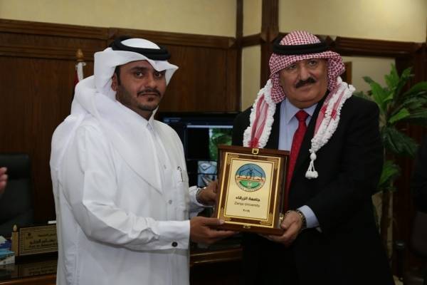 الملحق الثقافي القطري يلتقي الطلبة القطريين الدارسين في جامعة الزرقاء