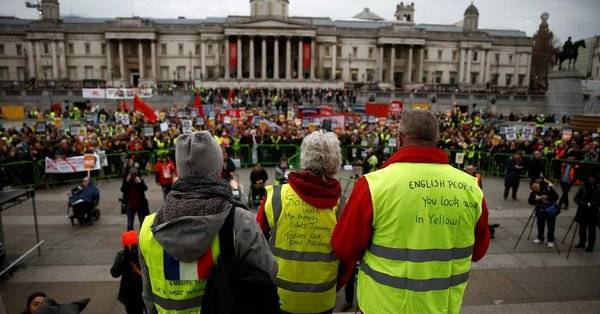 مظاهرتان يمينية ويسارية لمحتجي السترات الصفراء في لندن